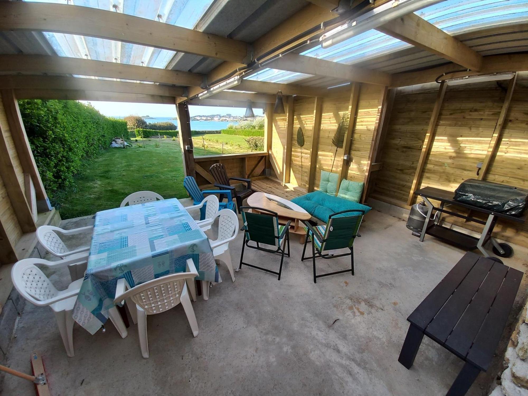 Holiday home De L'holothurie Plouguerneau